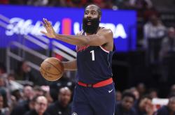 PG- 哈登关键节点战术调整,加拿大队带队取胜了吗 