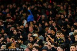 PG-关于JackeyLove在阿森纳比赛中战术调整，逆转引发热议！的信息